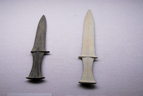 Polished stone daggers, Korea 5th-4th C. BC