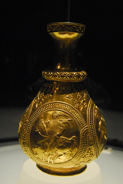 Gold treasure from Nagyszentmiklós, 7-9th C. AD