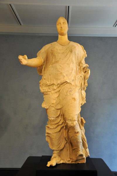 Monumental statue of a goddess, Sicily 425-400 BC