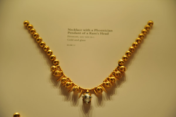 Necklace with a Phoenician Pendant of a Ram's Head, Etruscan, 525-500 BC