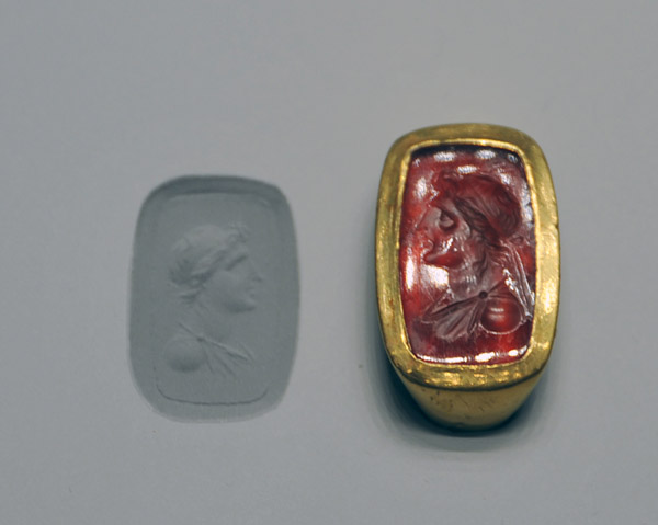 Ring with a gem engraved with a portrait of Alexander, Roman, 1st C. BC