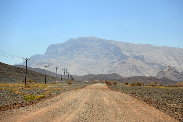 Western face of Jebel Shams, road from Bat to Al Ablah