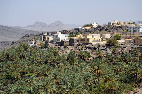 The new villas seen from Misfat Al Abryeen