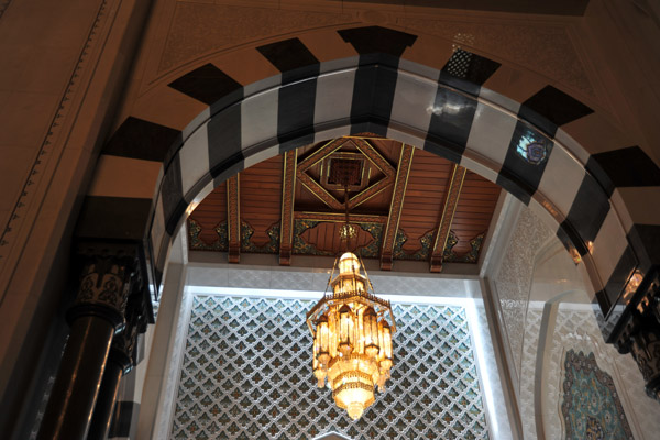 Side arch, Sultan Qaboos Grand Mosque