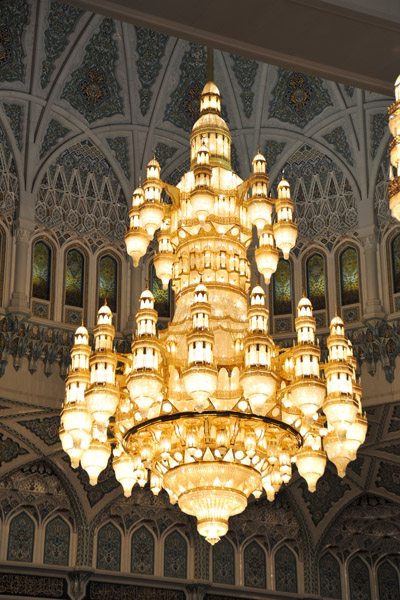 14m tall chandelier, Sultan Qaboos Grand Mosque