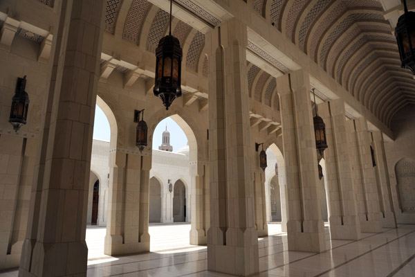 Arcade around the central courtyard, Sultan Qaboos Grand Mosque