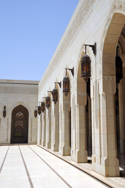 Courtyard, Sultan Qaboos Grand Mosque