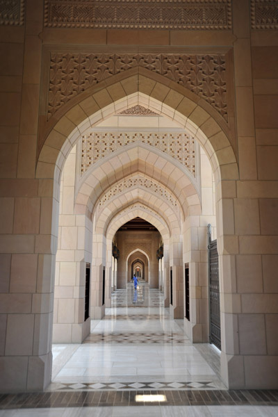 Northeastern riwaq (arcade), Sultan Qaboos Grand Mosque