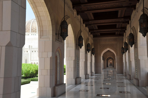 Northeastern riwaq (arcade), Sultan Qaboos Grand Mosque