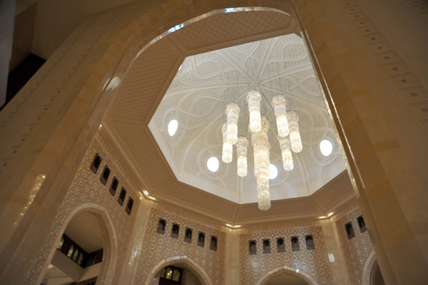 Impressive interior of the Al Bustan Palace
