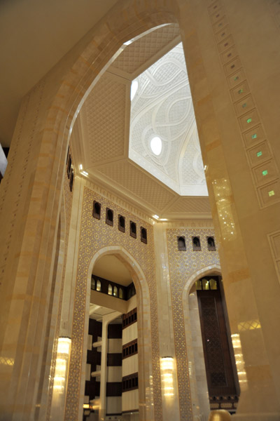 Atrium, Al Bustan Palace Hotel