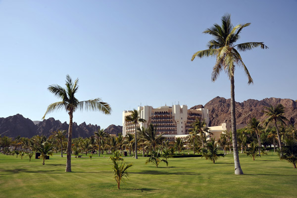 Al Bustan Palace Hotel