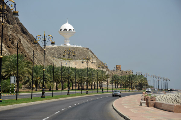 Corniche passing Riyam Park, Muscat