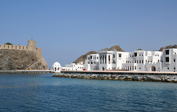 New wing of the Sultan's Palace with Jalali Fort, Muscat