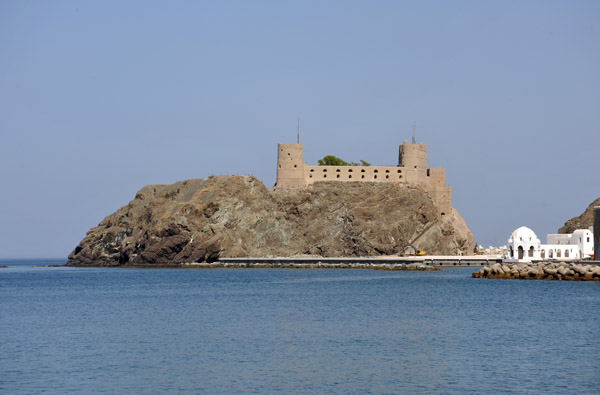 Jalili Fort from in front of the Royal Yacht Club, Muscat