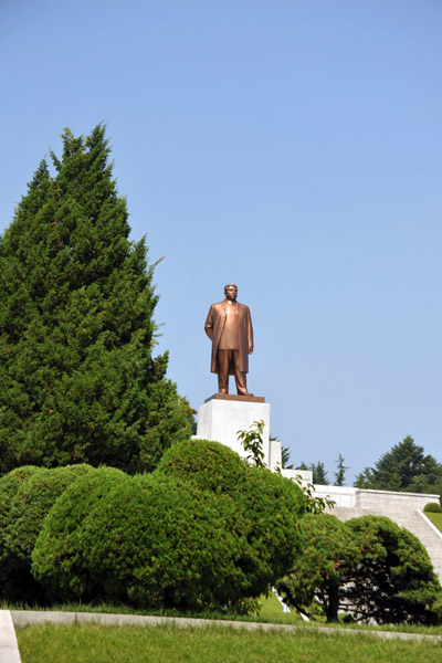 Monumental statue of Kim Il Sung, Kaesong