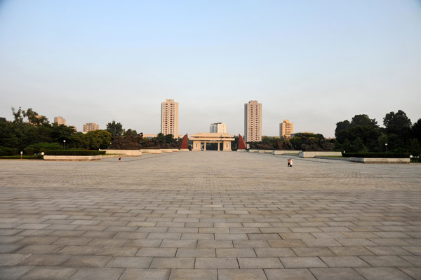 Vast square of the Monument to Victorious Fatherland Liberation War
