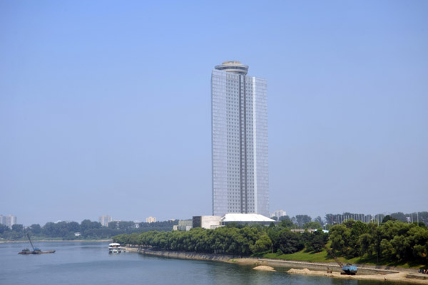 Yanggakdo International Hotel, Pyongyang