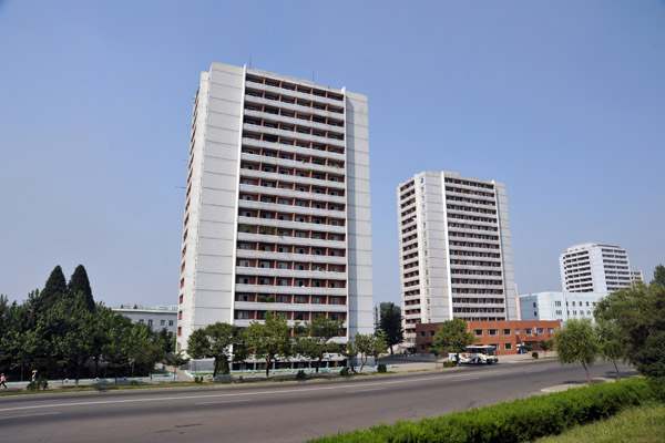 Taedong River-view apartments, Othan Kangan Street, Pyongyang