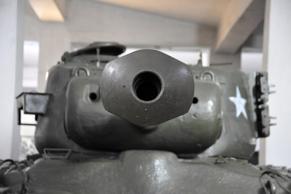 Business end of an M-26 Pershing tank