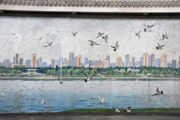 Mosaic of the east bank of the Taedong River, Pyongyang