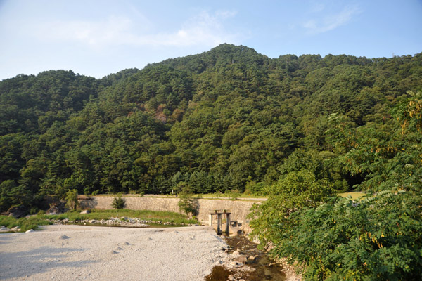 View from the Hyangsan Hotel bridge