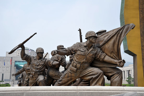 Statues Defending the Fatherland - the Korean War Monument