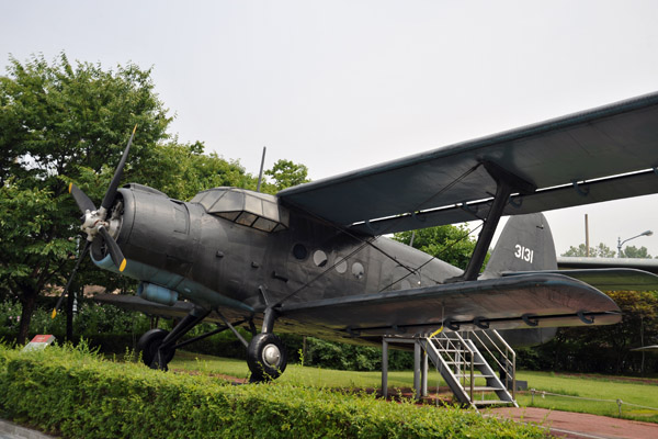 Antonov An-2