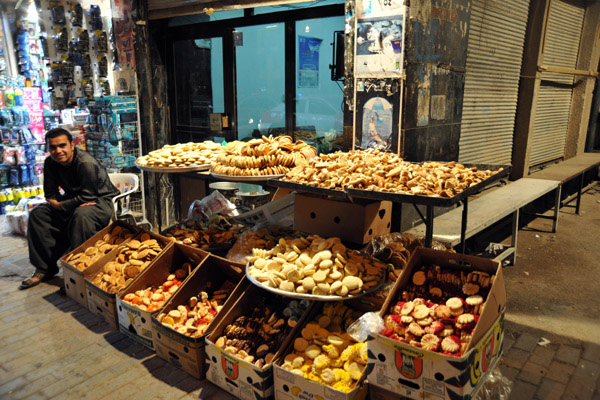 Seller of baked good, Shara Wany, Erbil