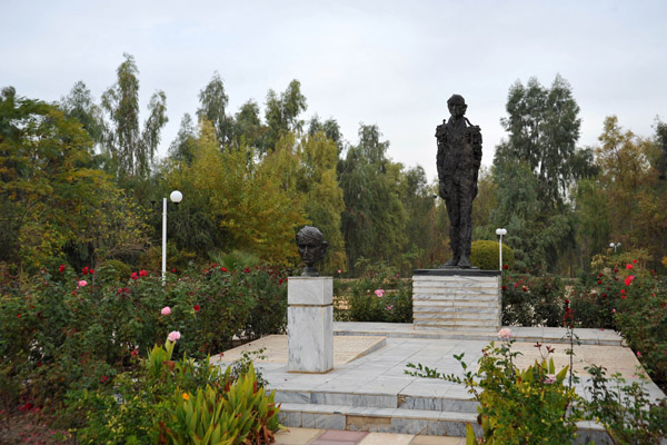Jawahiris Statue, Sami Abdul-Rahman Park, Erbil
