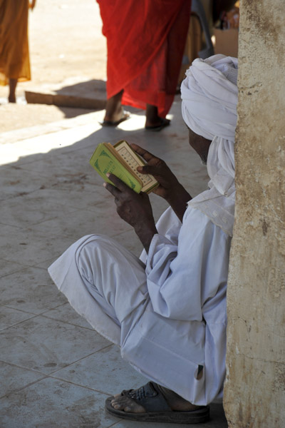 Man reading, Omdurman