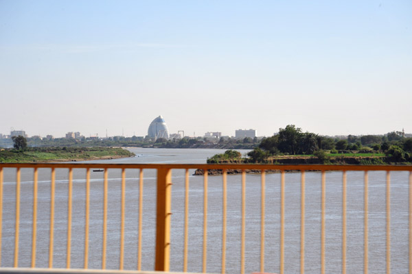 Crossing the Kobry Bridge over the Nile between Omdurman and Khartoum North