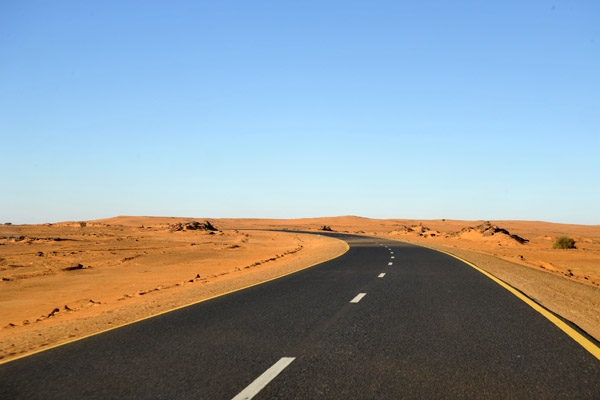 The Northern Arterial Highway leading northwest from Omdurman and Khartoum