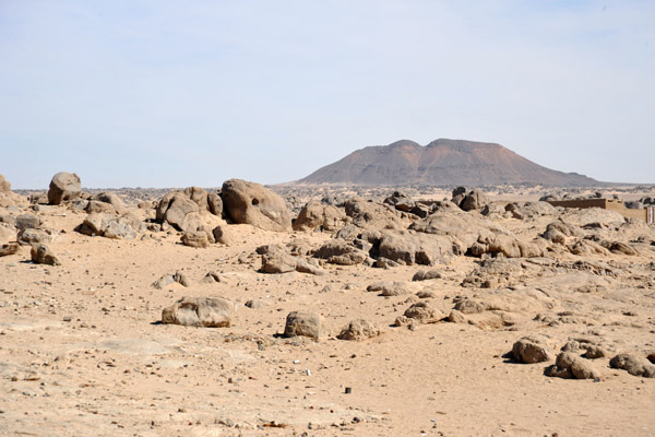 Jabal Alarambi to the northeast of Tombos