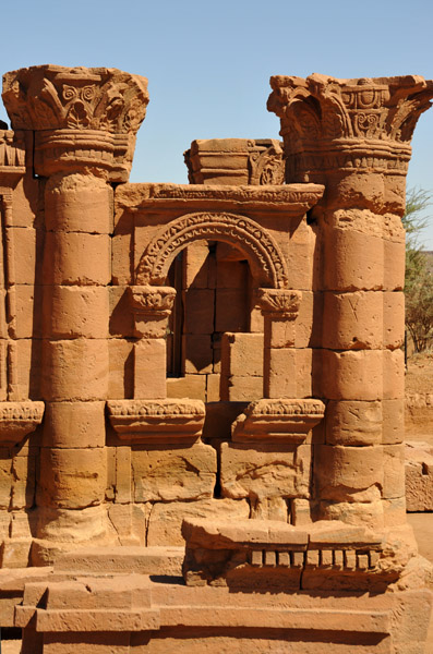 Roman Kiosk, Naqa