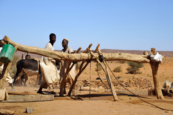 Naqa is in the desert around 25 km from the Nile so wells are vital