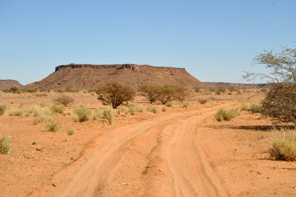 Sandy track to Musawwarat