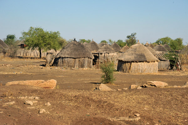 As we continue west from Al Gedarif, the villages retain a distinctly African look