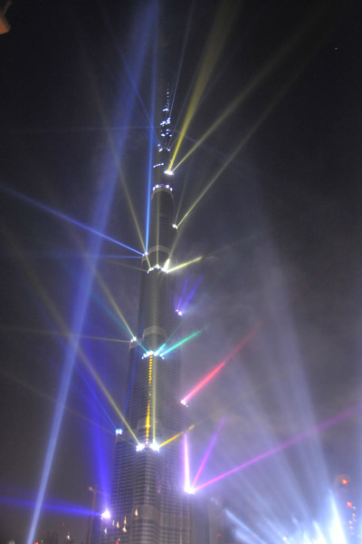 Colored spotlights - Burj Khalifa
