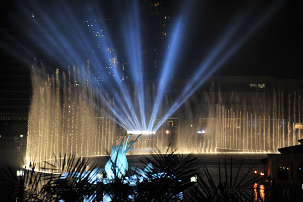 Dubai Fountain with spotlights