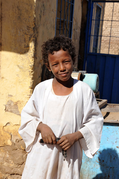 Sudanese boy in the El Damer Market