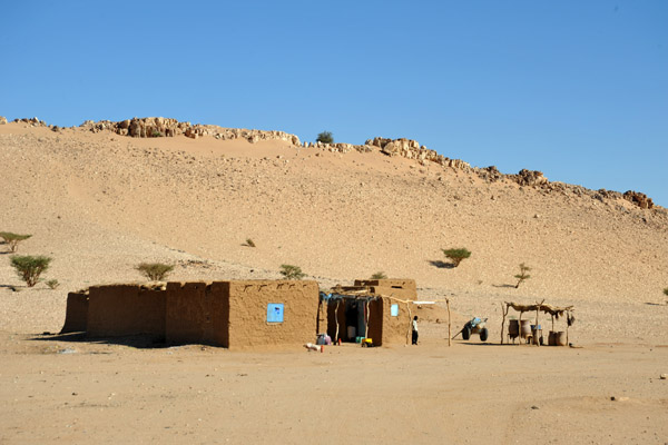 Ridge of marble in the Bayuda Desert