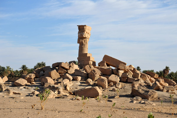 The lone standing column of the ancient Egyptian Temple of Seddenga