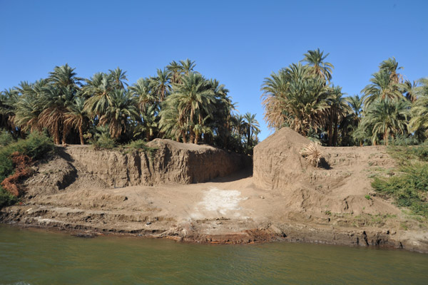 West Bank of the Nile at the New Delgo Ferry Landing