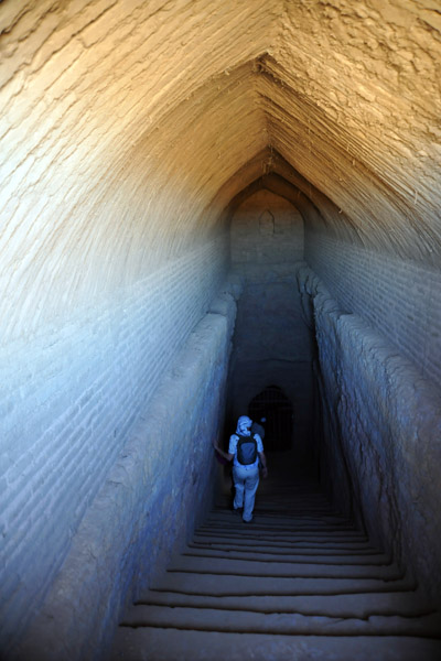 Descending into the Tomb of Tanwetamani (Ku.16), El Kuru