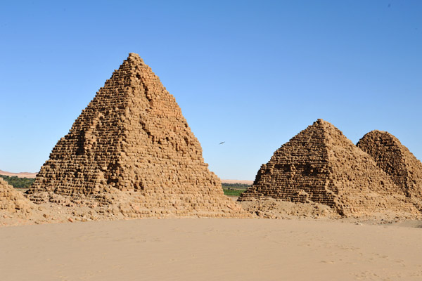 Royal Cemetery - the Pyramids of Nuri