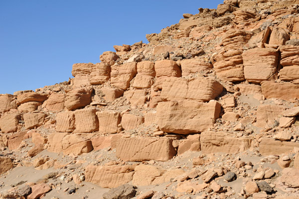 Detail of a crumbling pyramid, Nuri