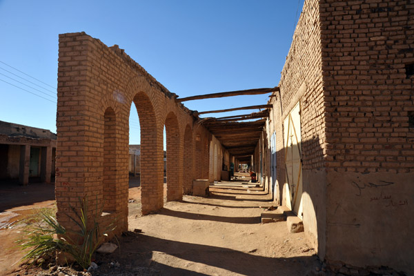 Section of the arcade missing its roof, Karima Souq