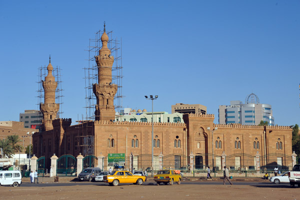 A Sudanese Secret Policeman got upset at me taking this photo - there's no prohibition against photos of mosques on my permit