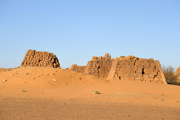 Pyramids of the necropolis of the Nobles 2km west of the Royal Cemetery